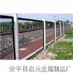 防護與隔離 護欄網、隔離柵等在公路、鐵路與橋梁中的關鍵作用