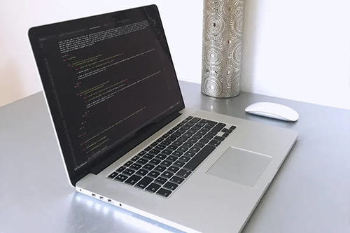 從失敗中重塑成功 軟件定制開發公司的產品轉型之道